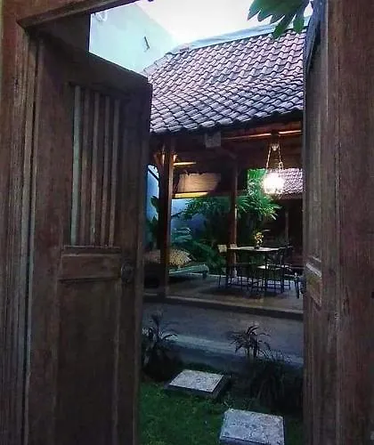 別荘 Klotok Surf Shack